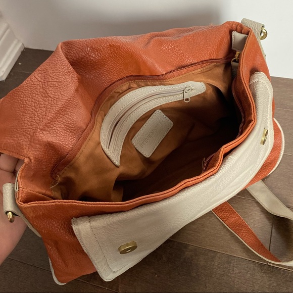 Steve Madden crossbody purse - Picture 3 of 3